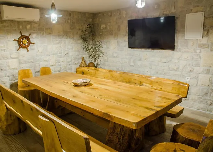 Garden * Sveti Filip i Jakov