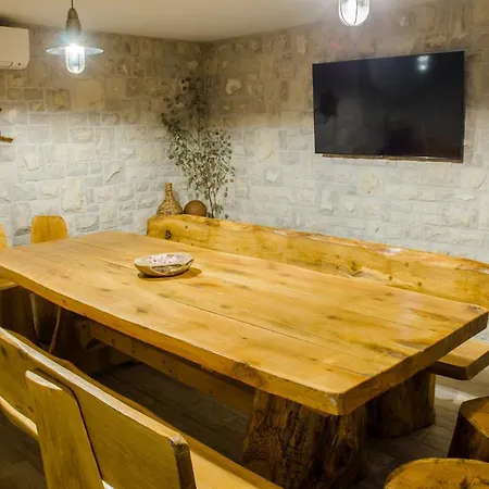 Garden * Sveti Filip i Jakov